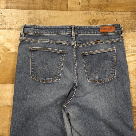 Wrangler High-Rise Wide Leg Jeans Women’s 16 Blue Denim Vintage-Inspired - Picture 12 of 14
